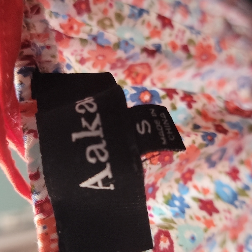 AaKaa Tiered Floral Criss-cross Back Midi Dress - Picture 9 of 10